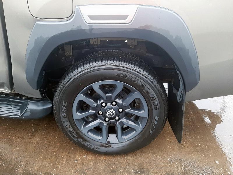 2021 TOYOTA HILUX INVINCIBLE X D/CAB PICK UP 2.8 D-4D AUTO