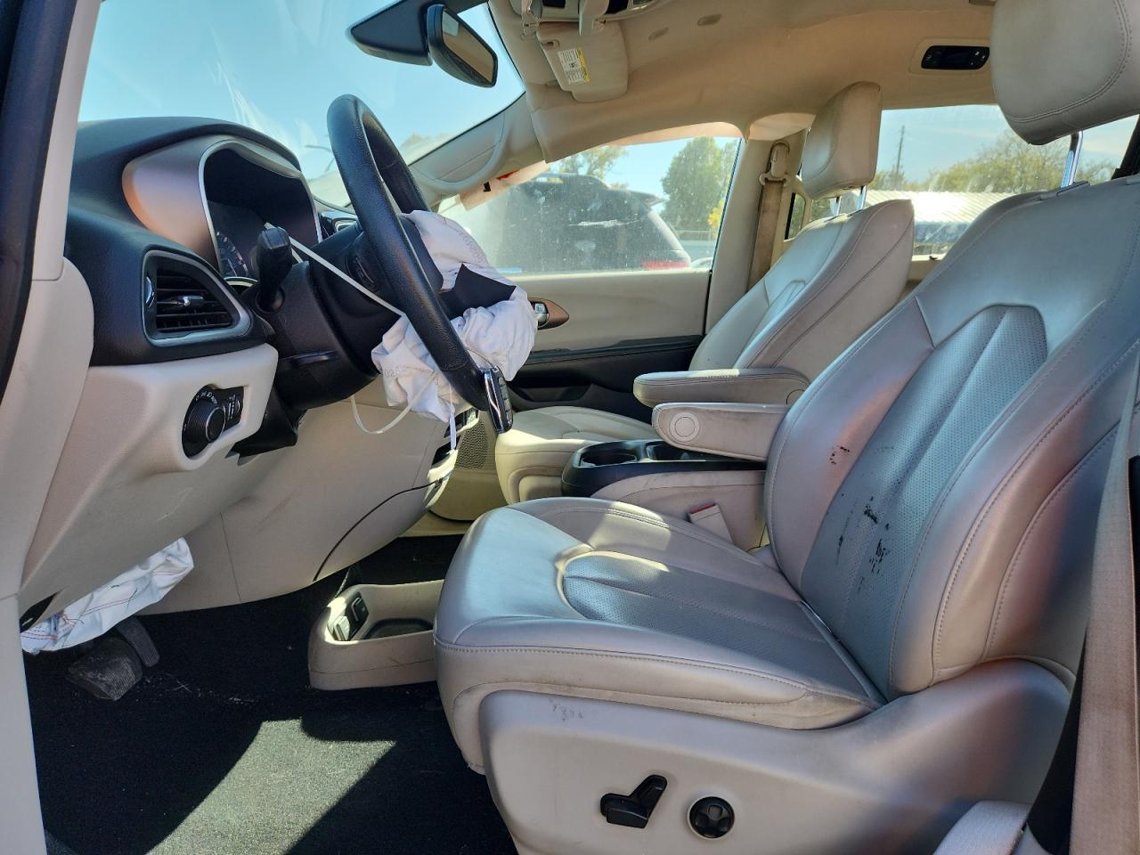 2021 Chrysler Voyager Lxi VIN: 2C4RC1DG5MR509413 Lot: 90915845