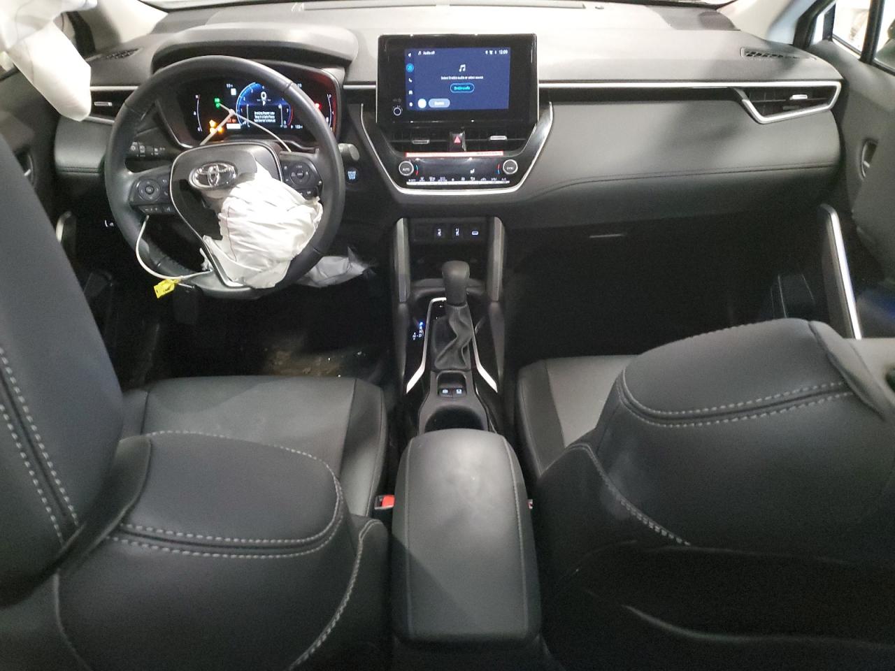 2024 Toyota Corolla Cross Xle VIN: 7MUDAABG1RV112739 Lot: 92132195