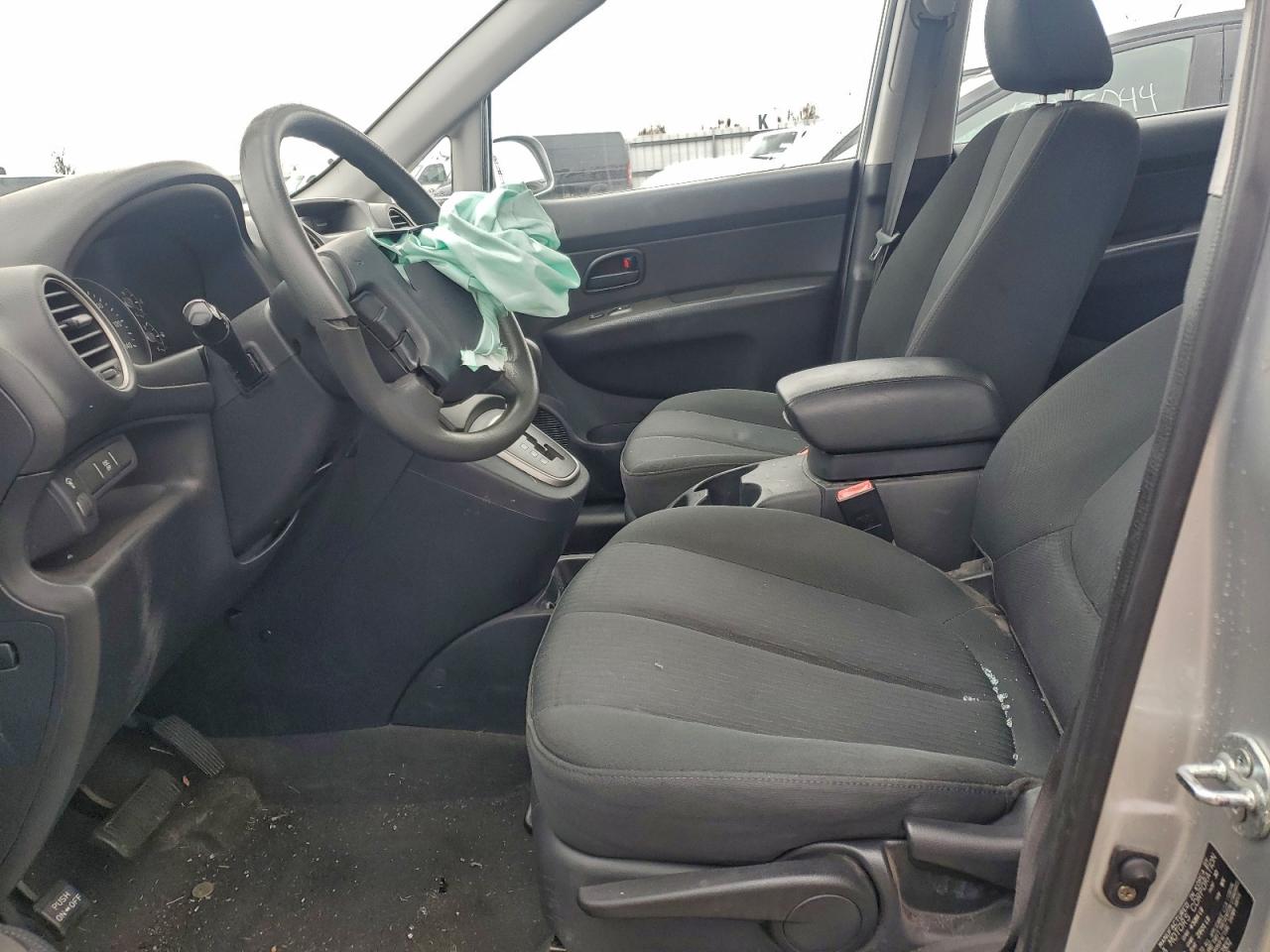 2009 Kia Rondo Lx VIN: KNAFG526197252832 Lot: 94037125