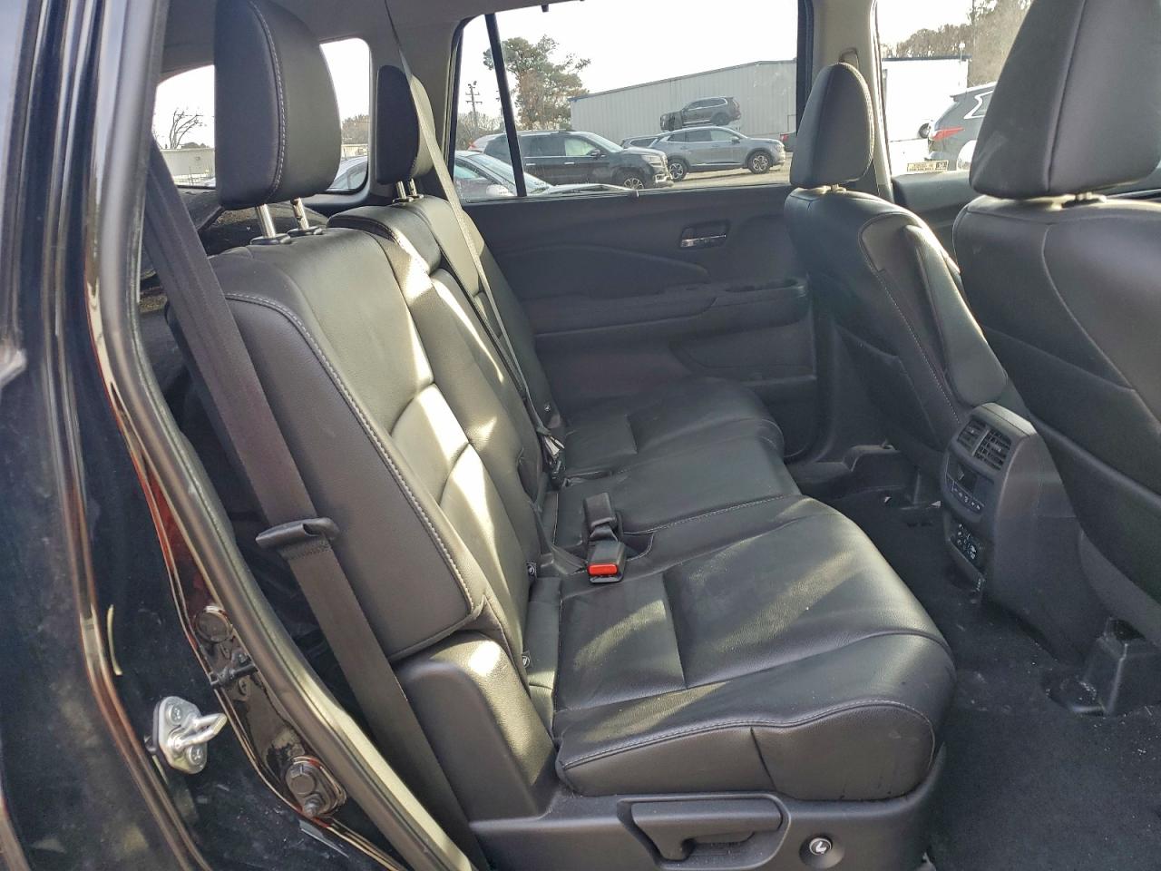 2017 Honda Pilot Touring VIN: 5FNYF5H92HB046721 Lot: 92902395