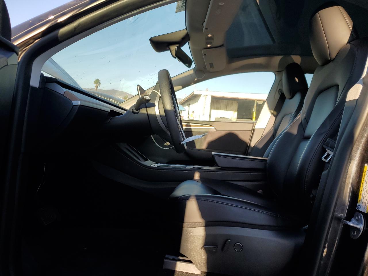 2024 Tesla Model Y VIN: 7SAYGAEE0RF038421 Lot: 80219915