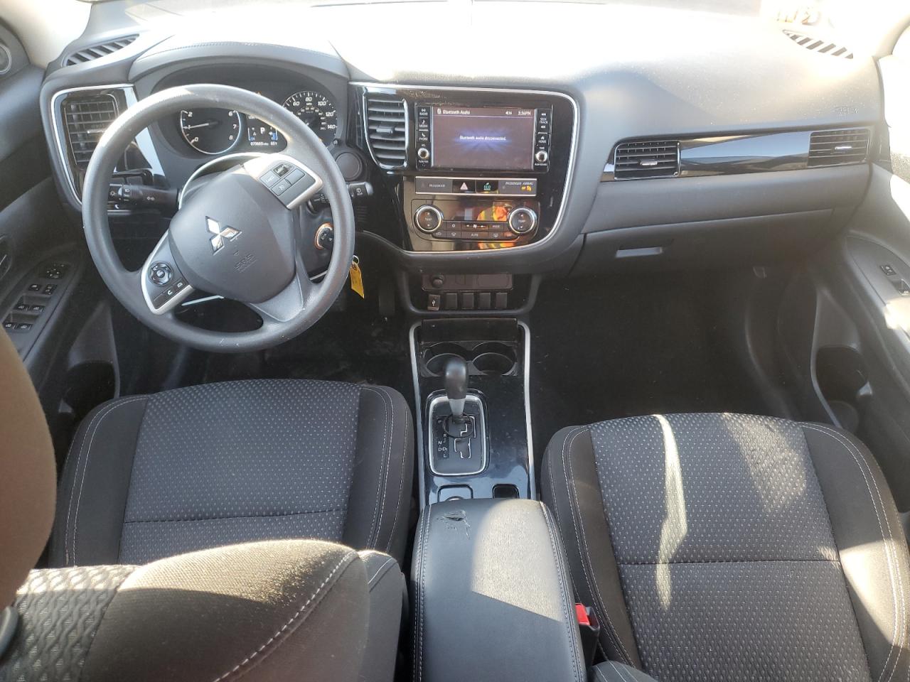 2019 Mitsubishi Outlander Se VIN: JA4AZ3A38KZ014984 Lot: 91239935