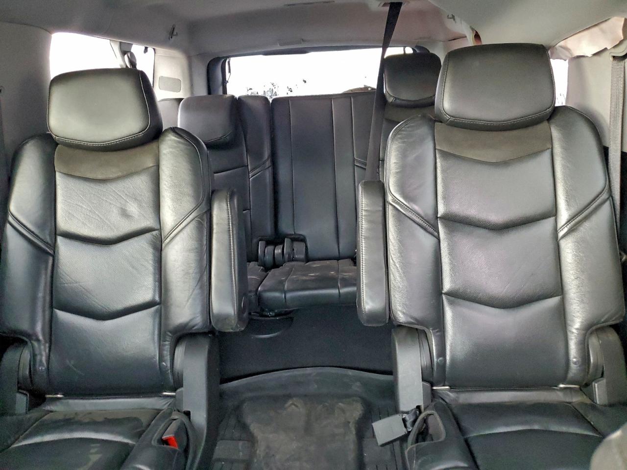 2019 Cadillac Escalade Esv Premium Luxury VIN: 1GYS4JKJ4KR219478 Lot: 94394435