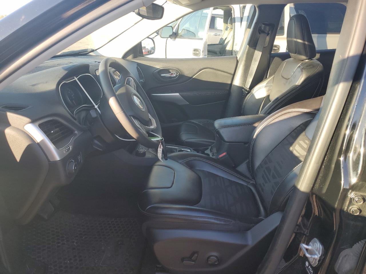 2022 Jeep Cherokee Latitude VIN: 1C4PJMCX3ND527574 Lot: 91861825