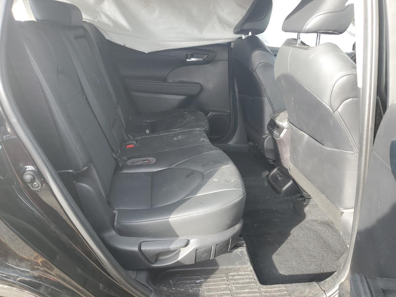 2021 Toyota Highlander Xle VIN: 5TDGZRBH9MS071938 Lot: 93152325