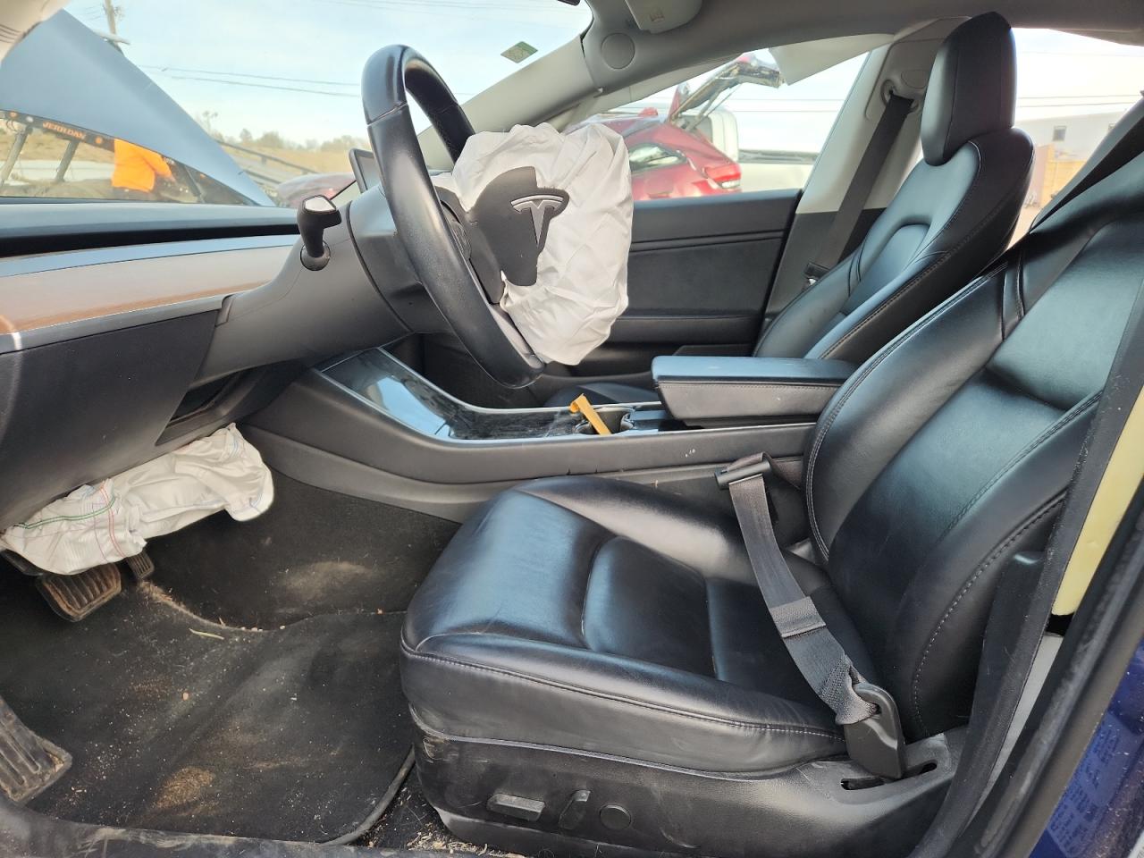 2018 Tesla Model 3 VIN: 5YJ3E1EB9JF073515 Lot: 91495055