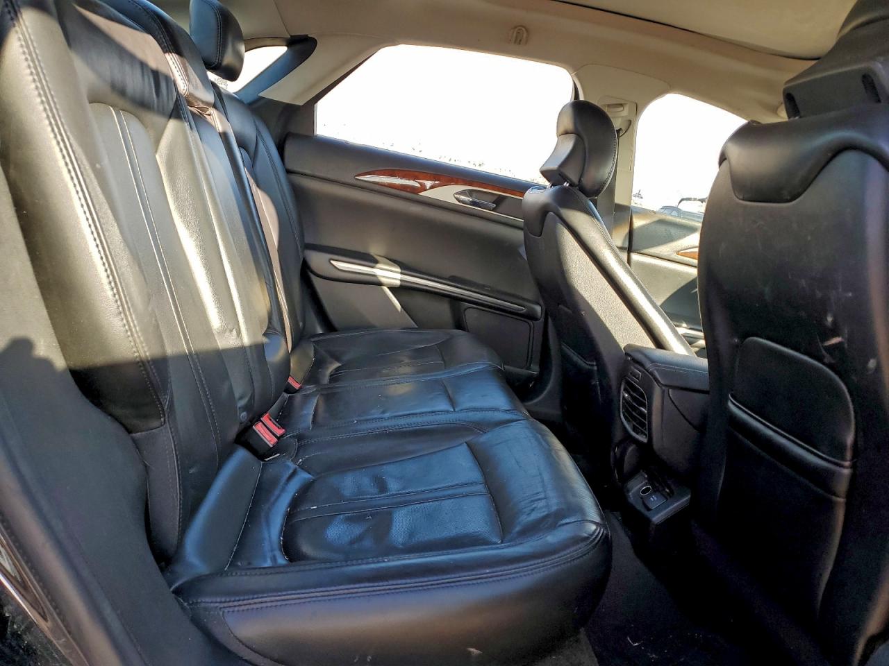 2015 Lincoln Mkz VIN: 3LN6L2J95FR607977 Lot: 94364795