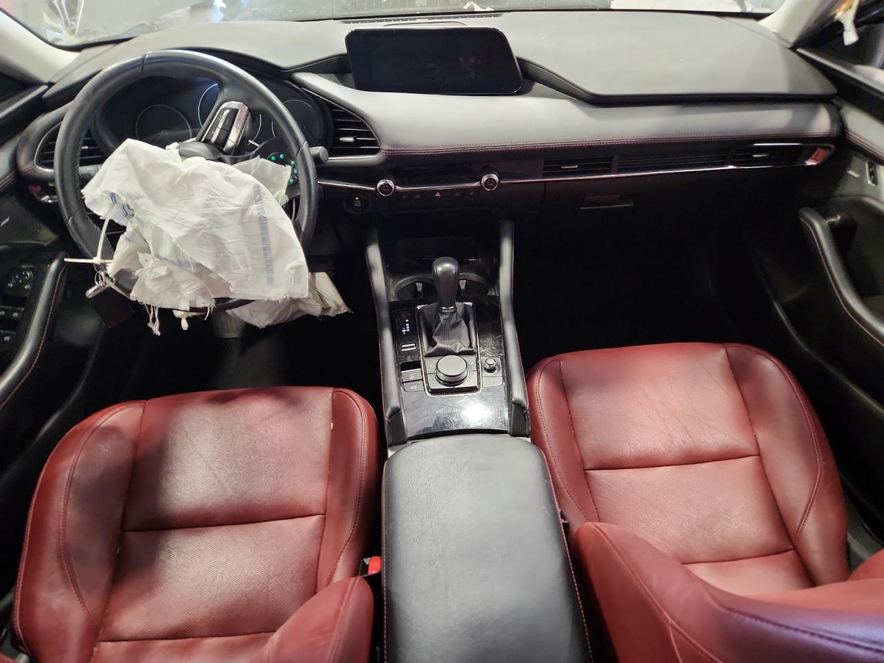 2023 Mazda 3 Preferred VIN: 3MZBPACM5PM373645 Lot: 92848025