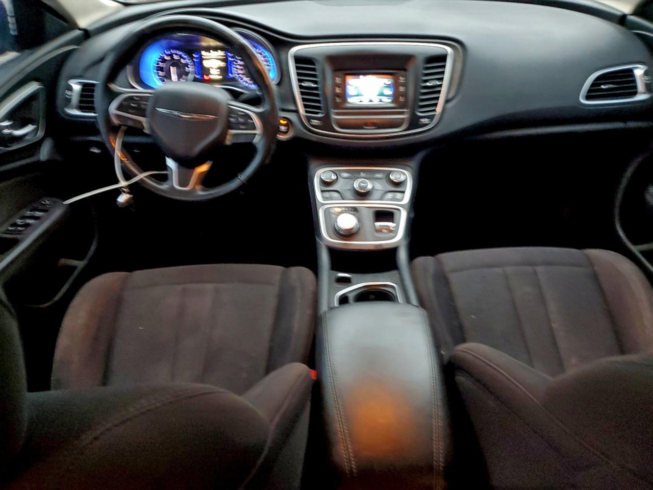 2015 Chrysler 200 Limited VIN: 1C3CCCAB5FN628772 Lot: 93638635