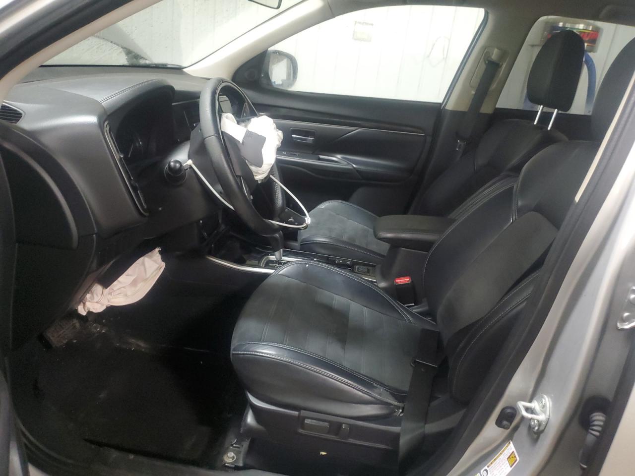 2019 Mitsubishi Outlander Se VIN: JA4AD3A37KZ045299 Lot: 92225935