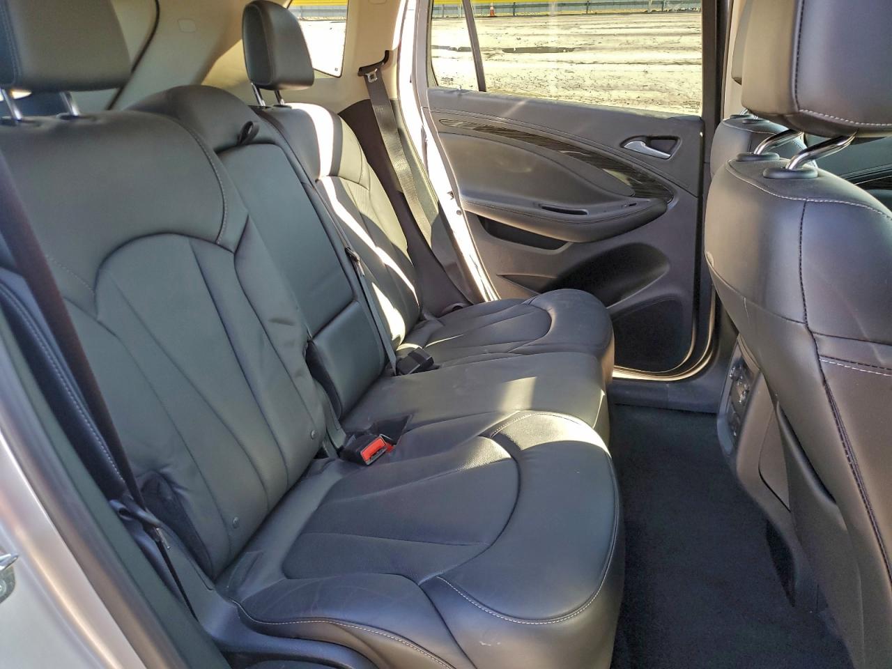 2018 Buick Envision Essence VIN: LRBFX2SA3JD002969 Lot: 94157015