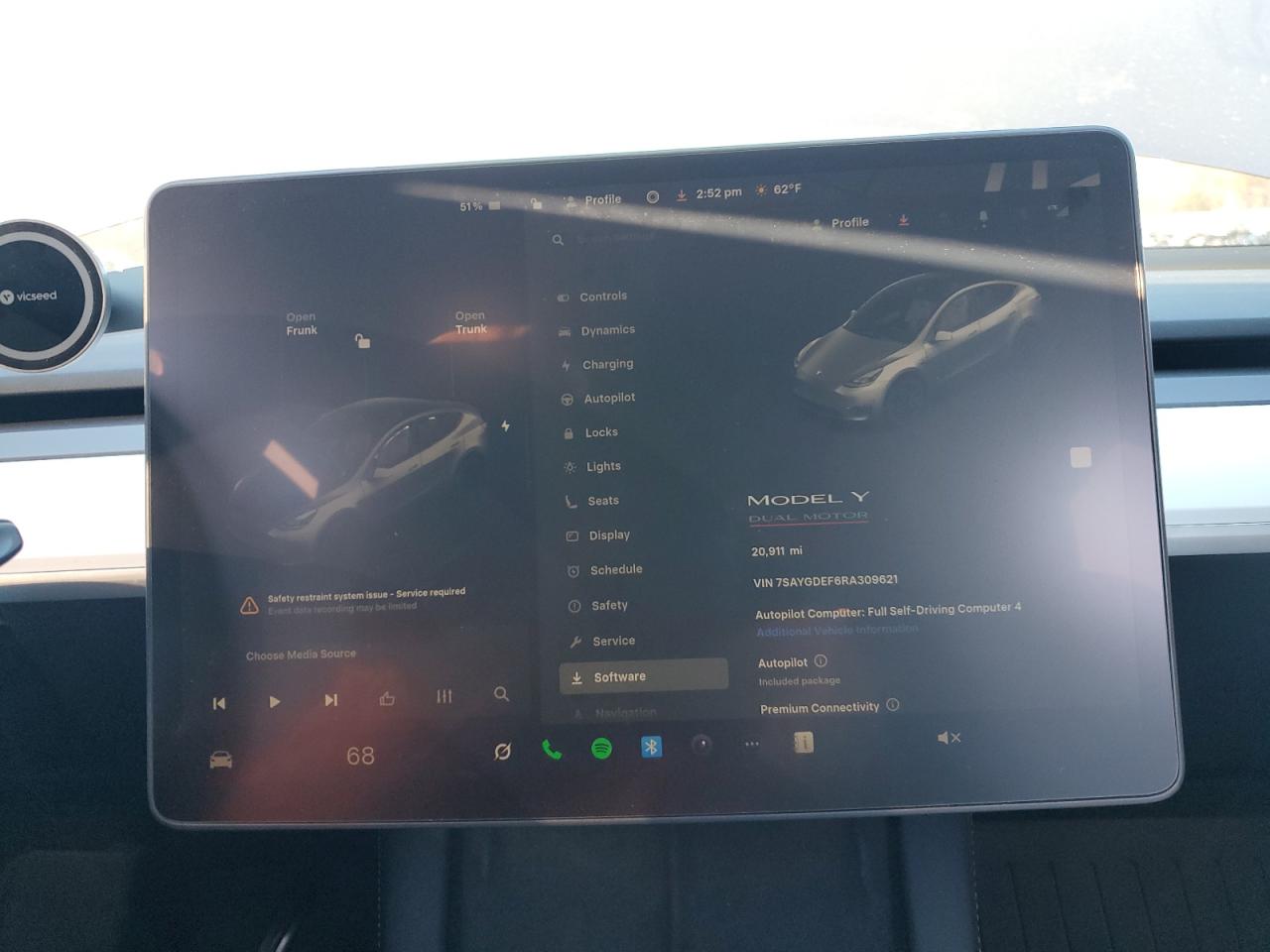 2024 Tesla Model Y VIN: 7SAYGDEF6RA309621 Lot: 91222365