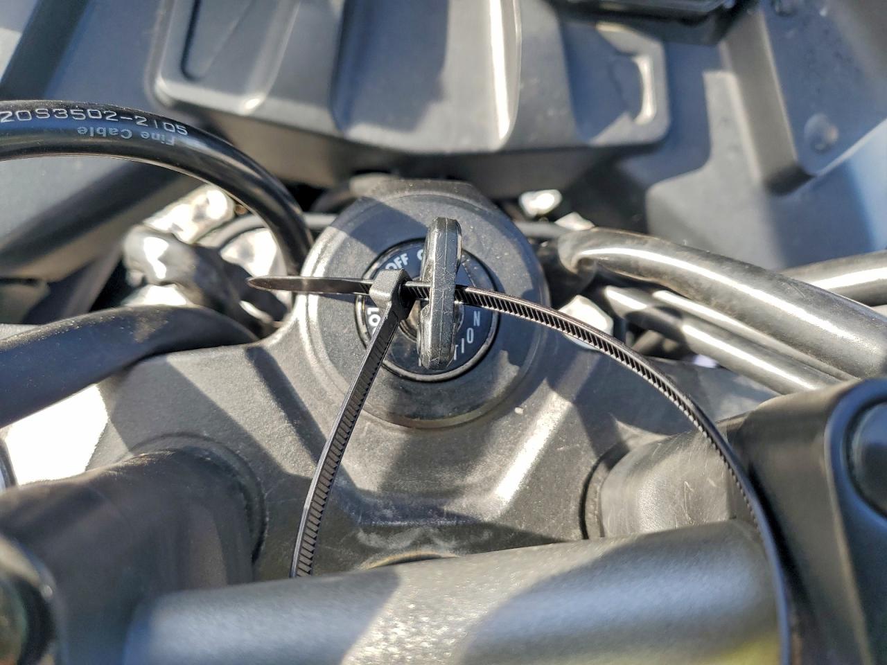 2013 Yamaha Fz6 R VIN: JYARJ18E0DA010856 Lot: 93238015