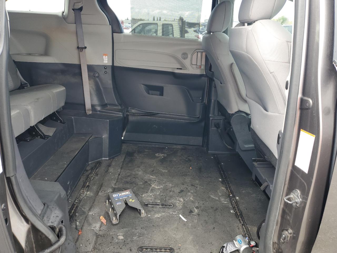 2022 Toyota Sienna Le VIN: 5TDKSKFC7NS063181 Lot: 92695765