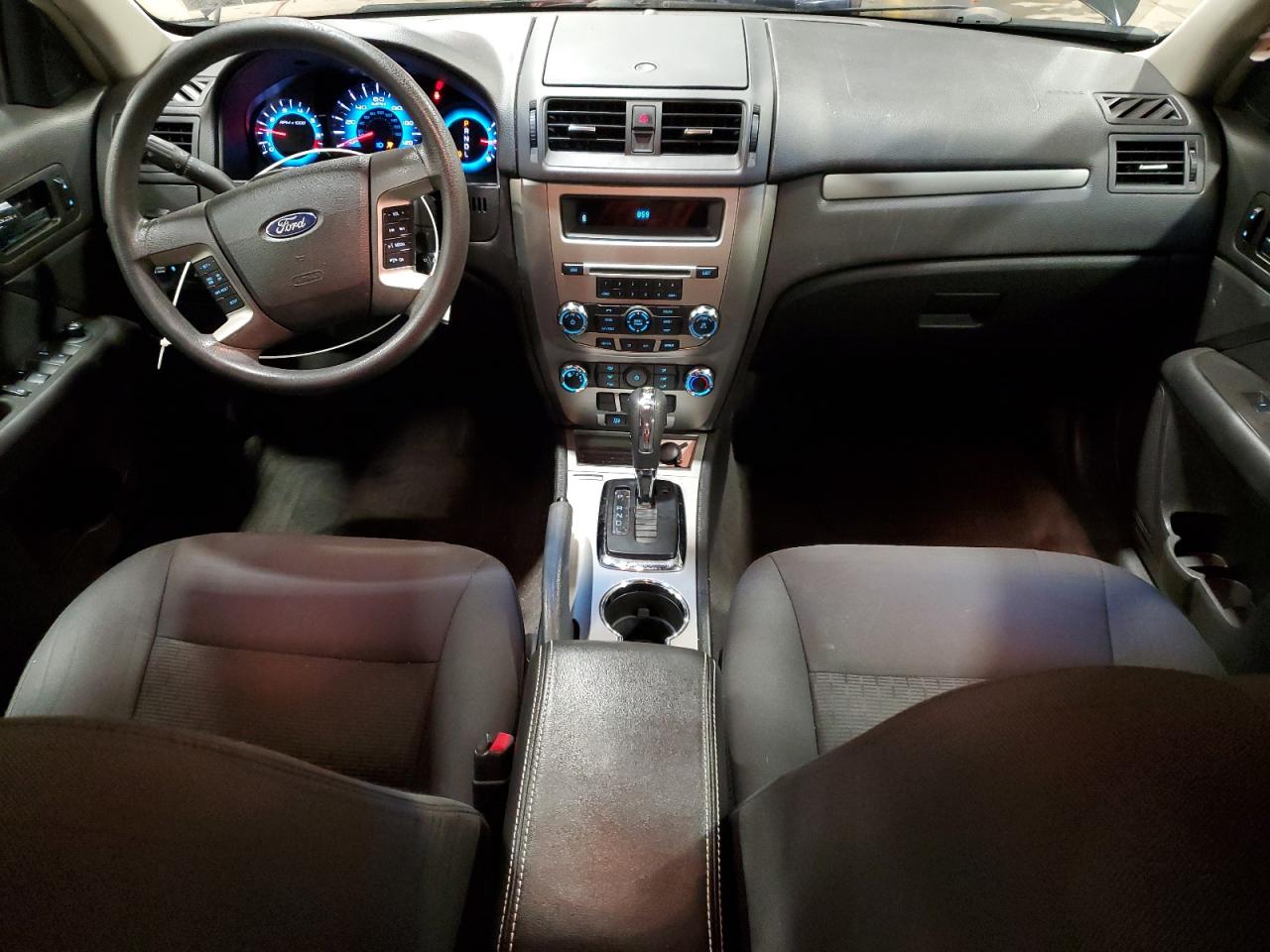 2011 Ford Fusion Se VIN: 3FAHP0HA1BR142832 Lot: 92630015