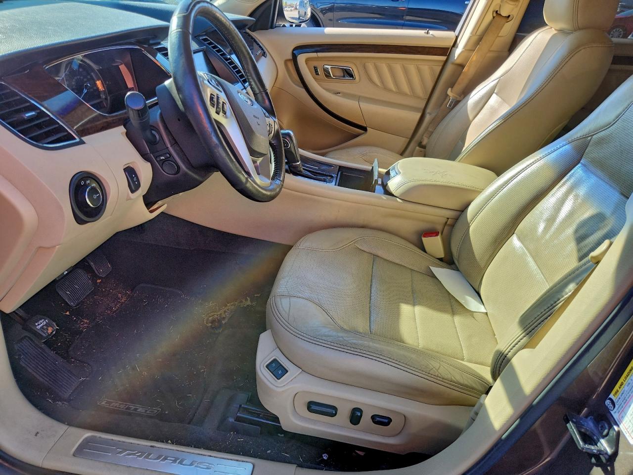 2015 Ford Taurus Limited VIN: 1FAHP2F8XFG164918 Lot: 93868015