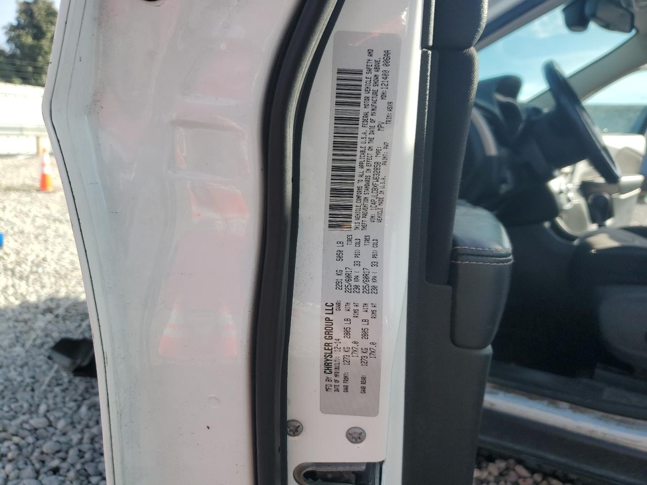 2015 Jeep Cherokee Latitude VIN: 1C4PJLCBXFW632858 Lot: 91802545