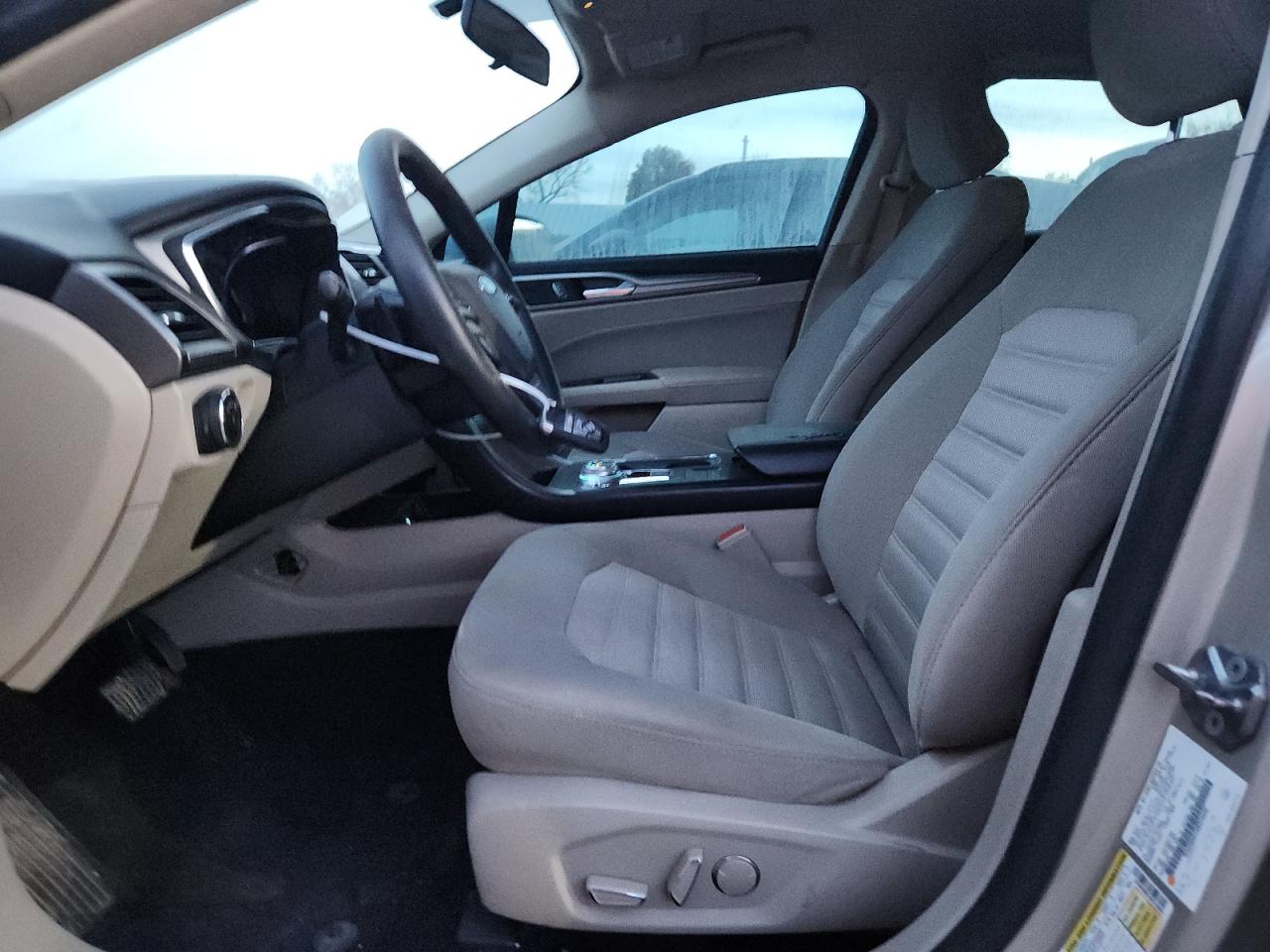 2017 Ford Fusion Se VIN: 3FA6P0HD1HR316666 Lot: 93200295