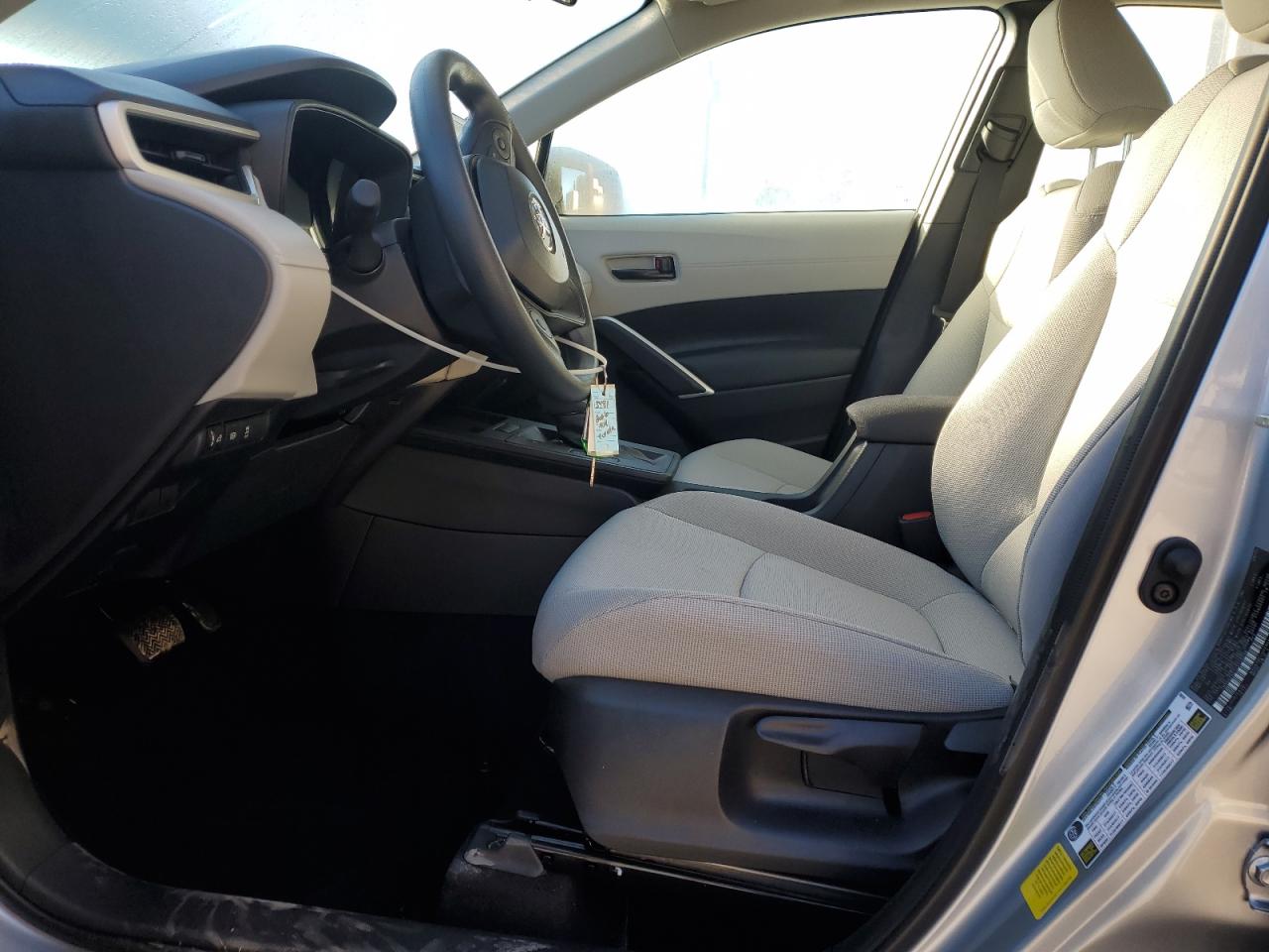 2026 Toyota Corolla Cross L VIN: 7MUAAAAG1TV158048 Lot: 92580765