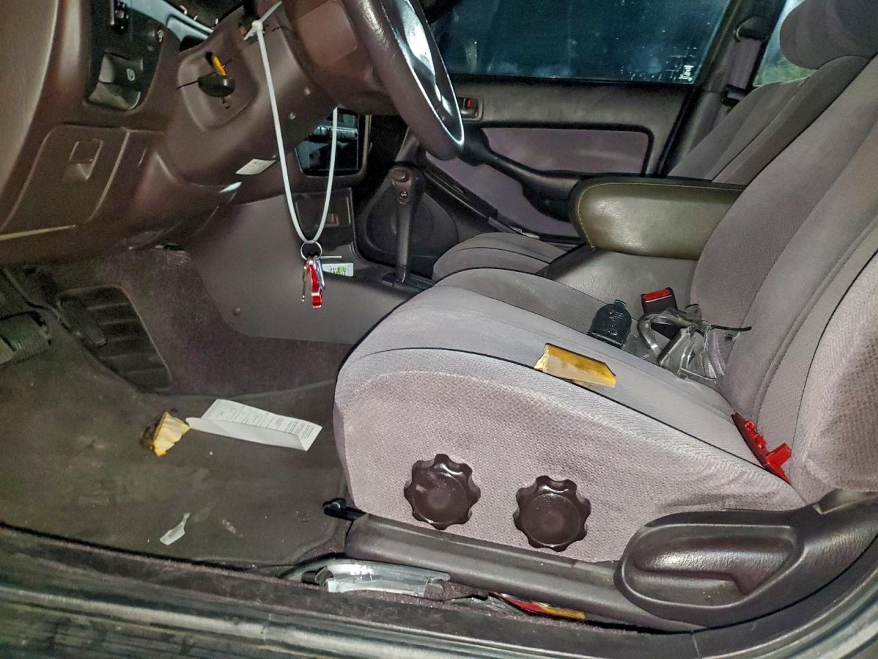 1995 Toyota Camry Le VIN: 096561 Lot: 95112405