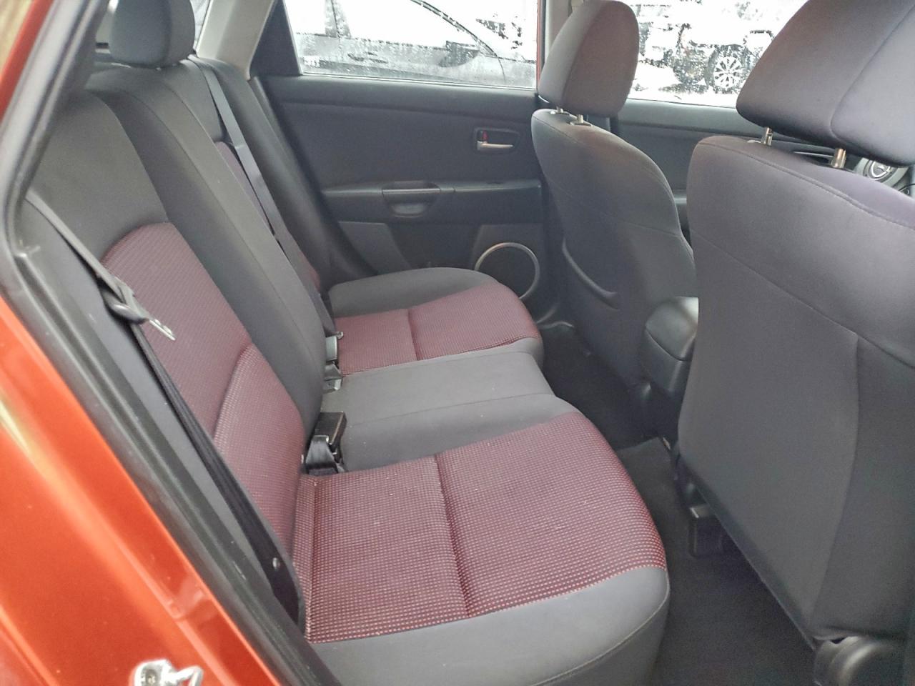 2005 Mazda 3 Hatchback VIN: JM1BK143551292694 Lot: 93841695