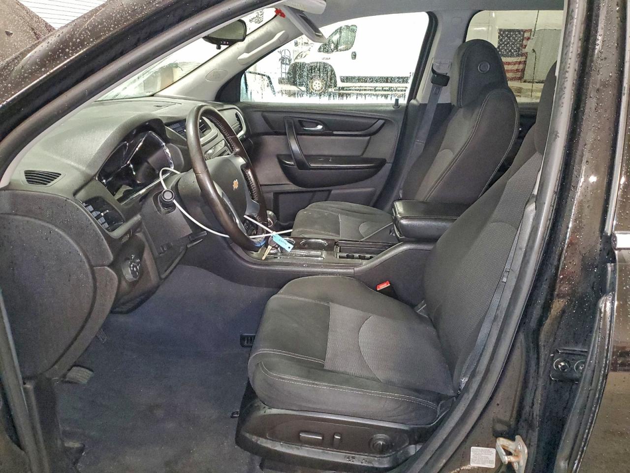 2017 Chevrolet Traverse Lt VIN: 1GNKRGKD1HJ295582 Lot: 94599595