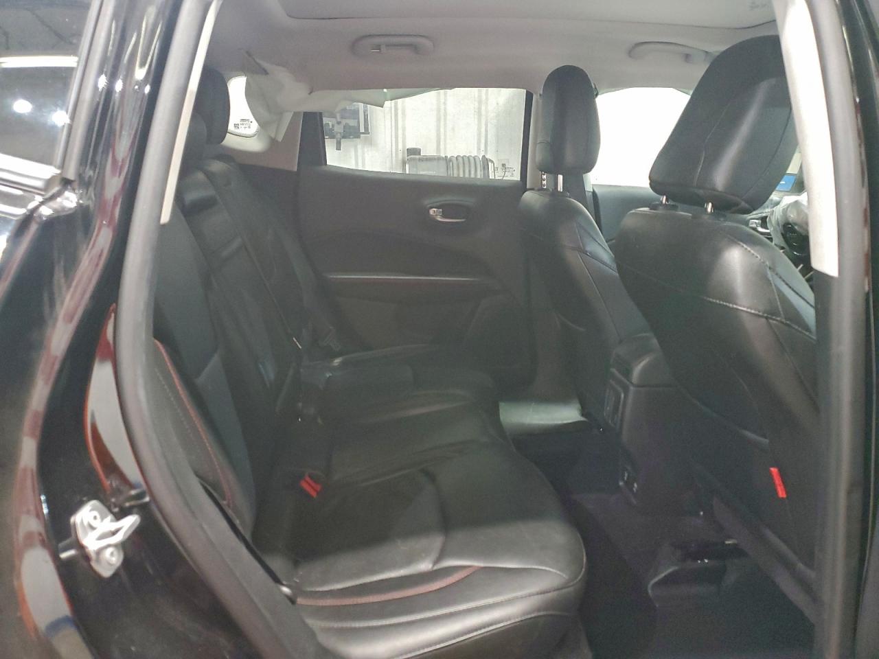 2018 Jeep Compass Trailhawk VIN: 3C4NJDDB8JT457715 Lot: 93713185