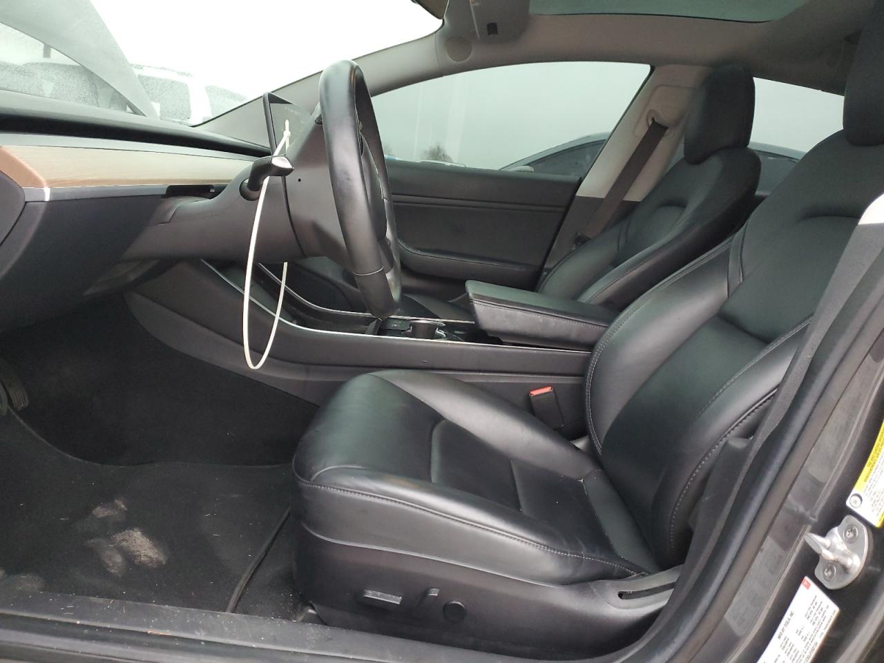 2018 Tesla Model 3 VIN: 5YJ3E1EB0JF093104 Lot: 93012655