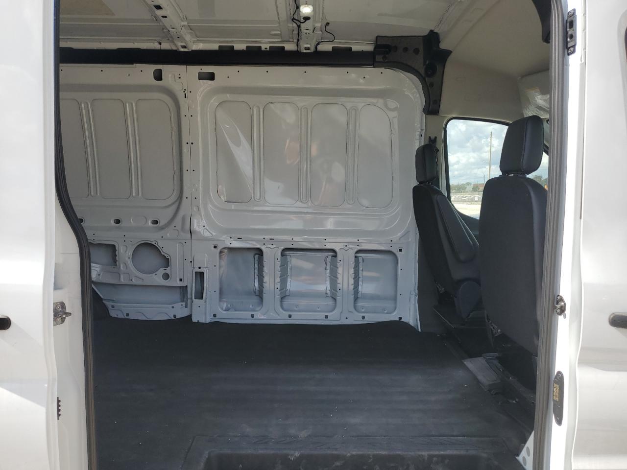 2025 Ford Transit T-250 VIN: 1FTBR1C82SKB05877 Lot: 93651535