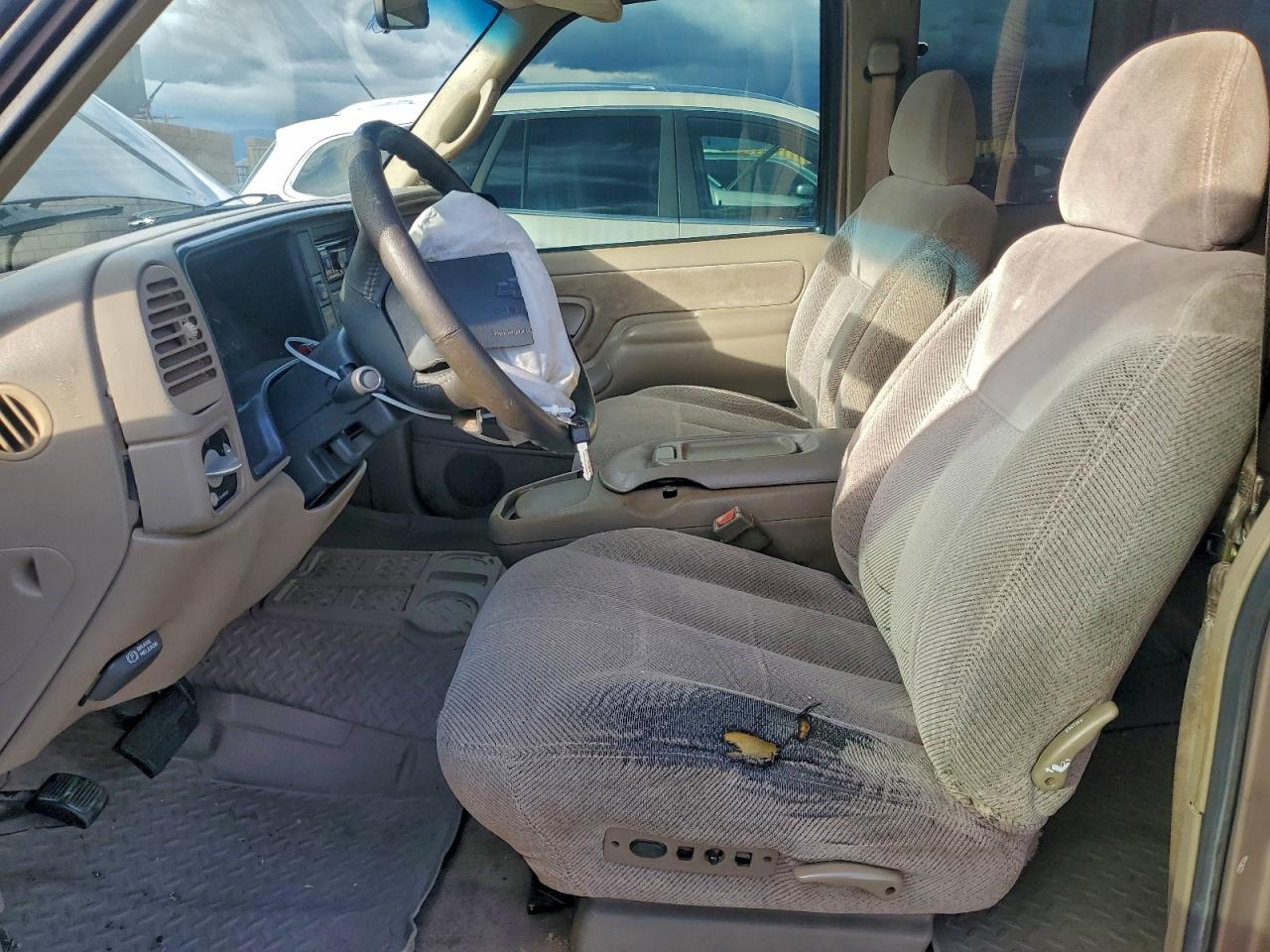 1997 Chevrolet Gmt-400 K1500 VIN: 2GCEK19R3V1142202 Lot: 93879455