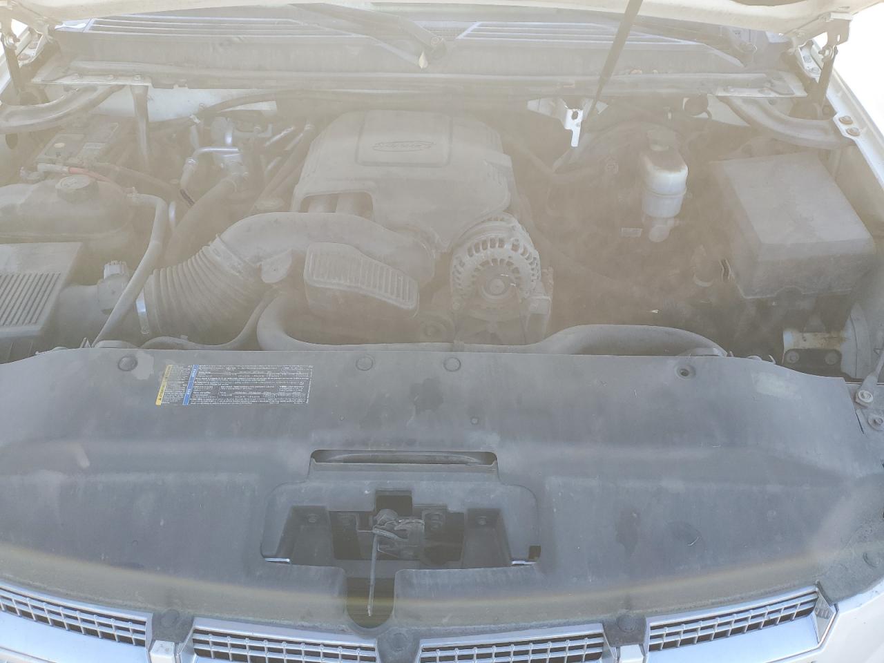 2010 Cadillac Escalade Luxury VIN: 1GYUKBEF9AR240806 Lot: 92390025