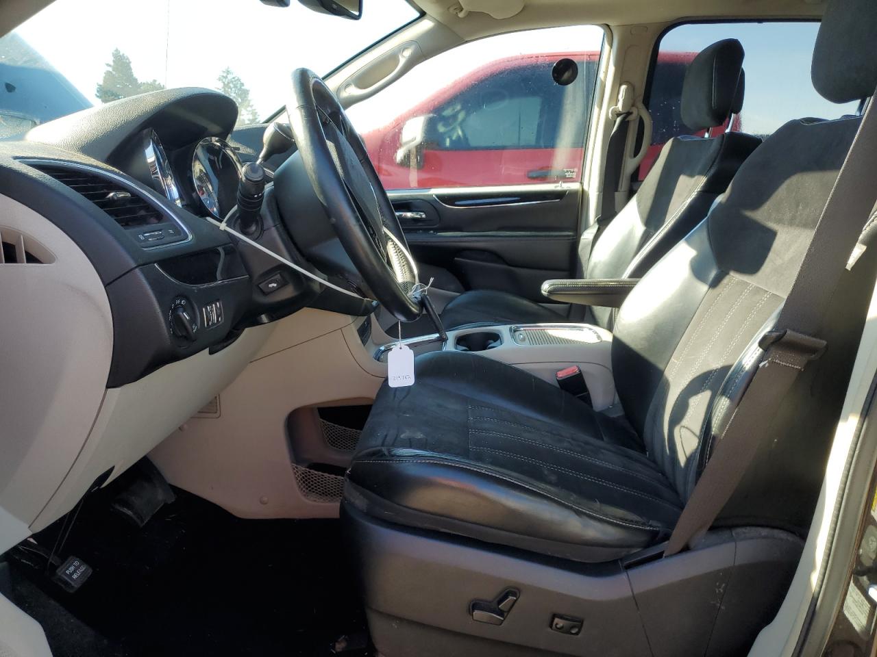 2014 Chrysler Town & Country Touring L VIN: 2C4RC1CG3ER228794 Lot: 90669285