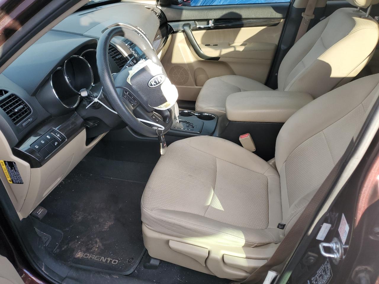 2012 Kia Sorento Base VIN: 5XYKT3A29CG190784 Lot: 93637575