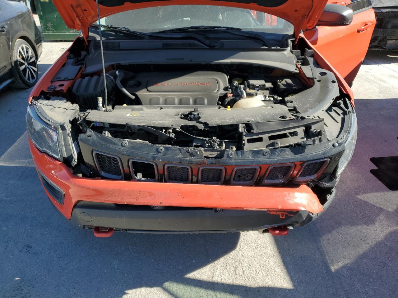 2018 Jeep Compass Trailhawk VIN: 3C4NJDDB3JT345887 Lot: 92100755