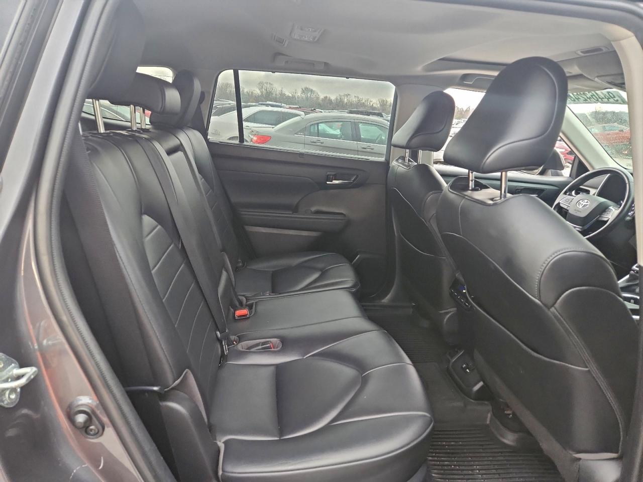 2021 Toyota Highlander Xle VIN: 5TDGZRBH2MS114693 Lot: 94464245