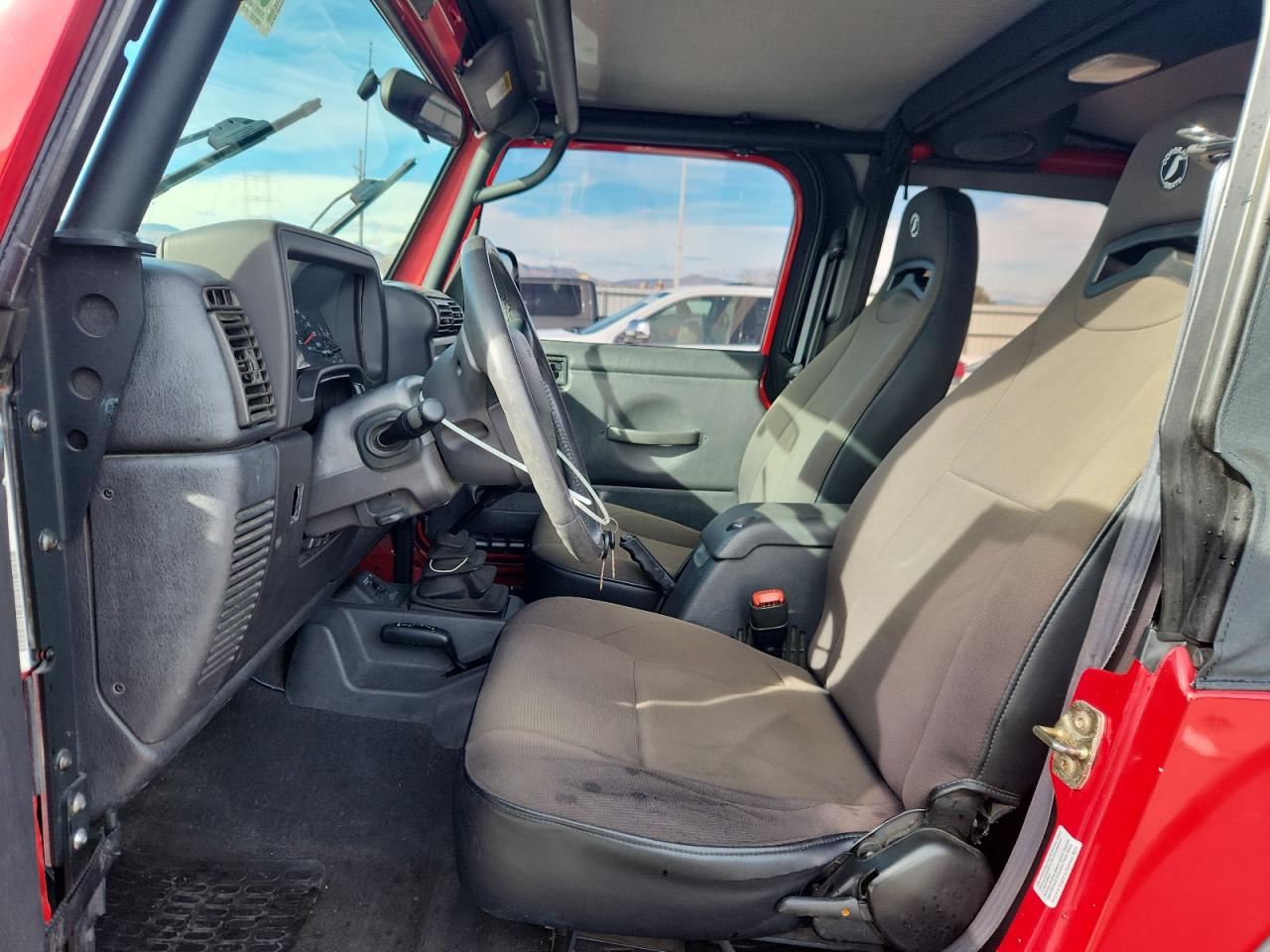 2001 Jeep Wrangler / Tj Sport VIN: 1J4FA49S81P360588 Lot: 92668355