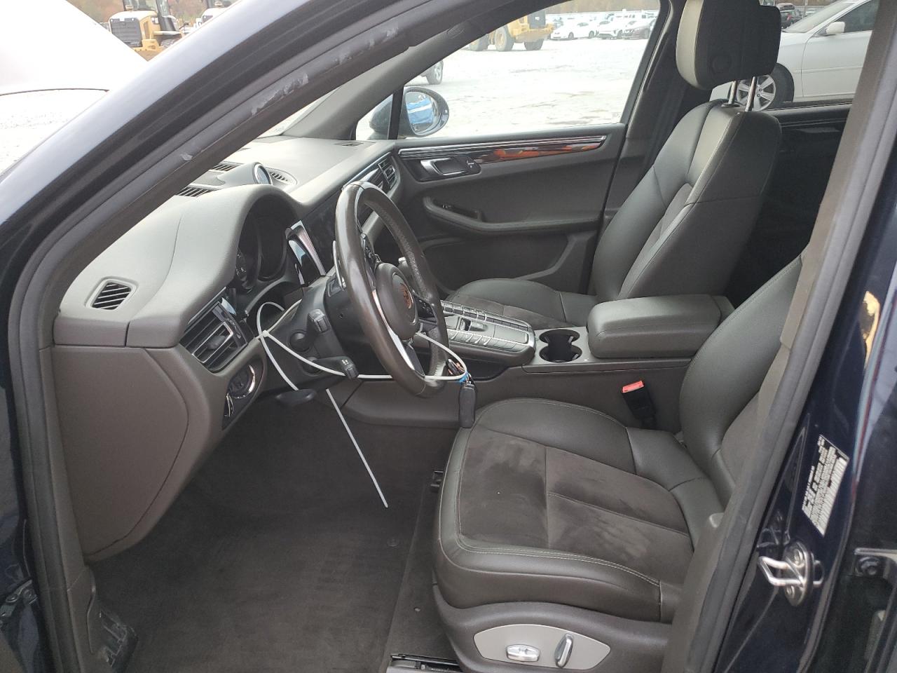 2019 Porsche Macan VIN: WP1AA2A54KLB04028 Lot: 93139605