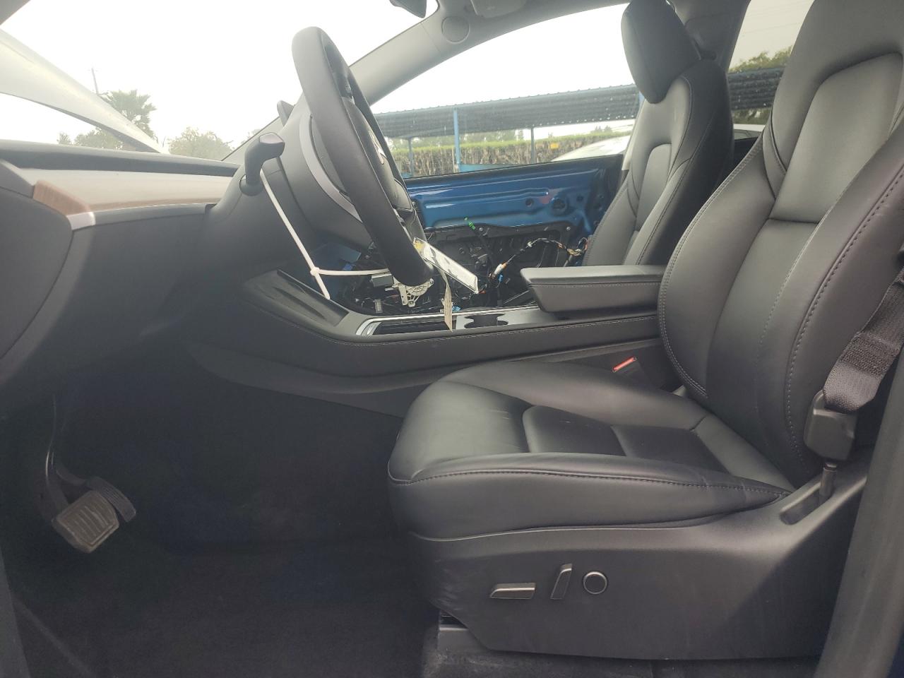 2024 Tesla Model Y VIN: 7SAYGDED0RF076563 Lot: 91696905