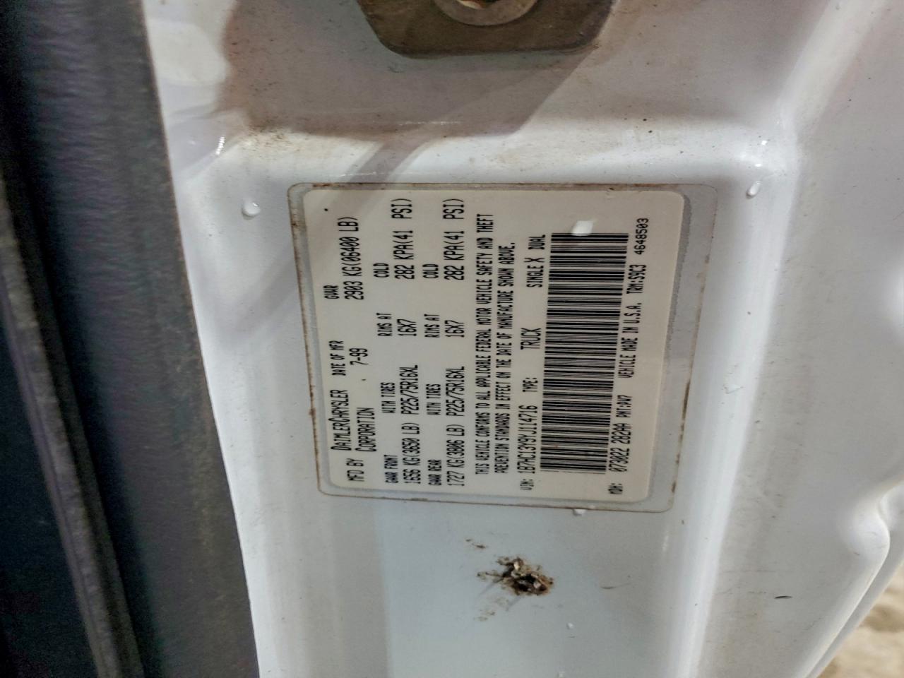 2000 Dodge Ram 1500 VIN: 1B7HC13Y9YJ114716 Lot: 93886695