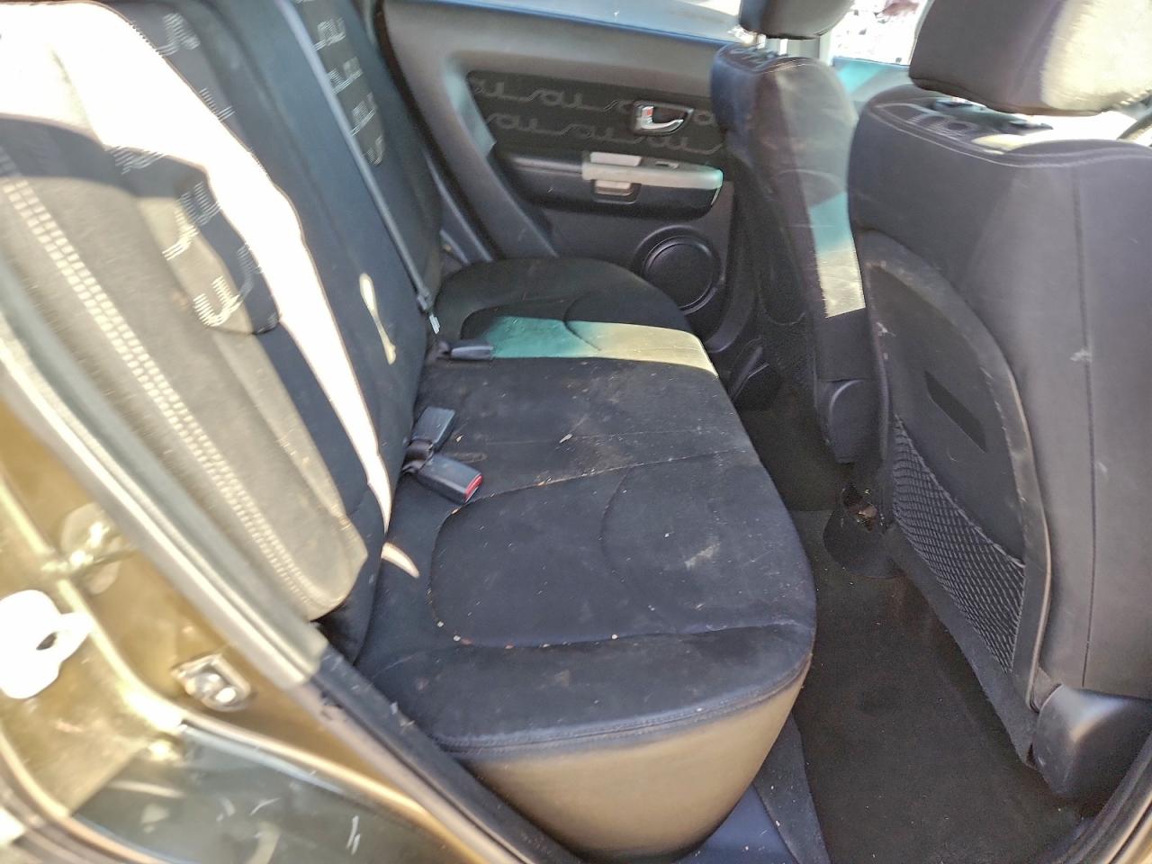 2012 Kia Soul + VIN: KNDJT2A62C7385289 Lot: 94316545