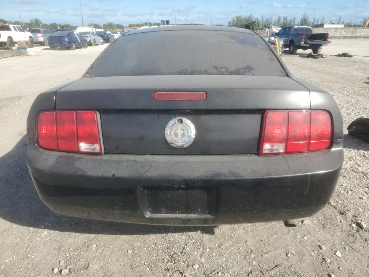 2007 Ford Mustang VIN: 1ZVFT80N575305418 Lot: 91087455