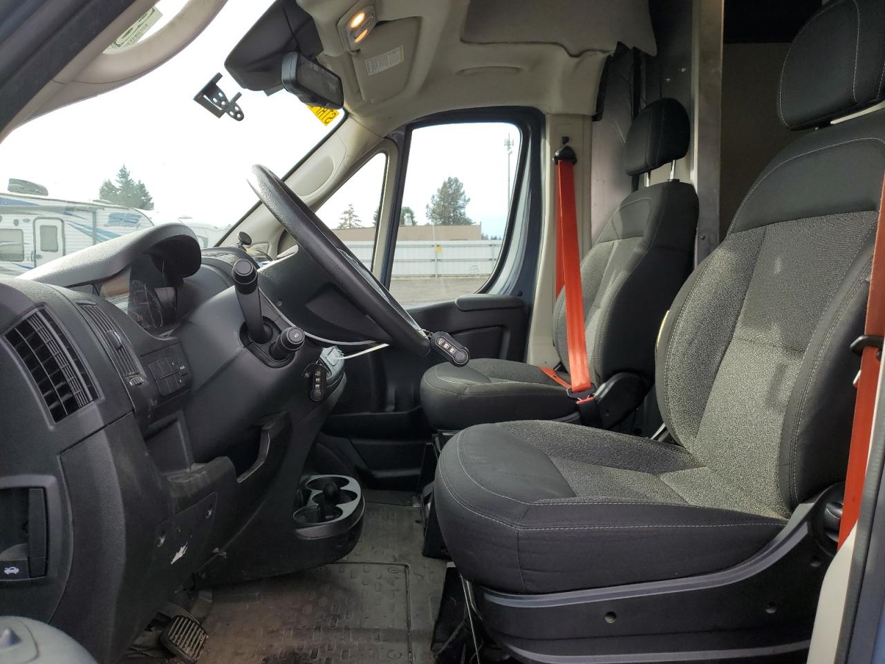 Фото: 3C6MRVJG5ME540836