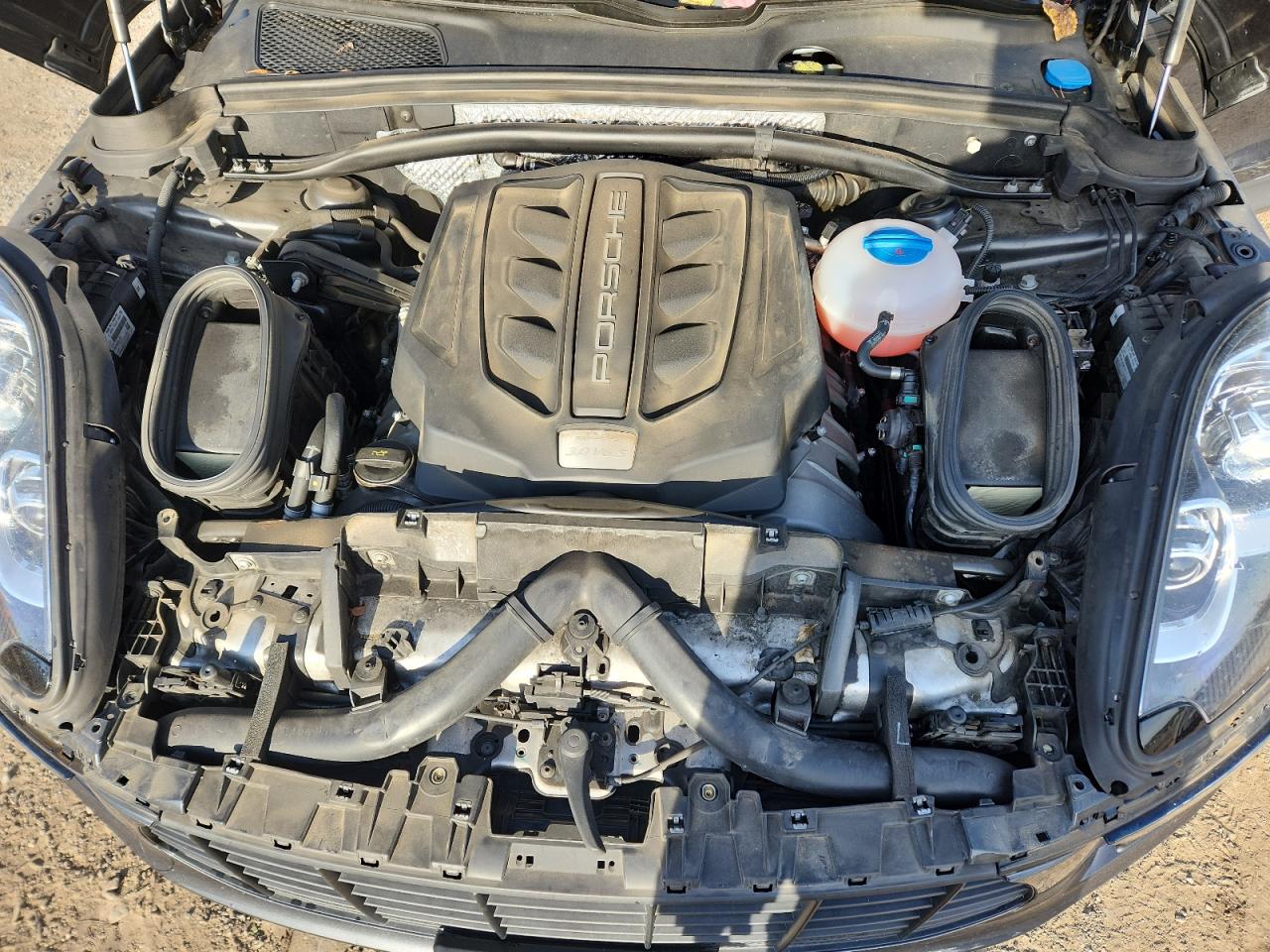 2018 Porsche Macan S VIN: WP1AB2A51JLB37032 Lot: 91819835