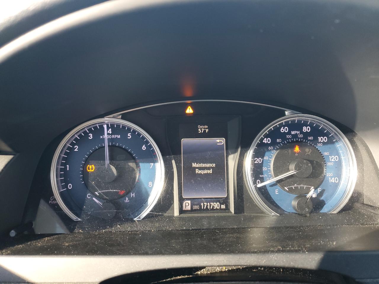 2016 Toyota Camry Le VIN: 4T1BF1FK4GU240768 Lot: 92380955