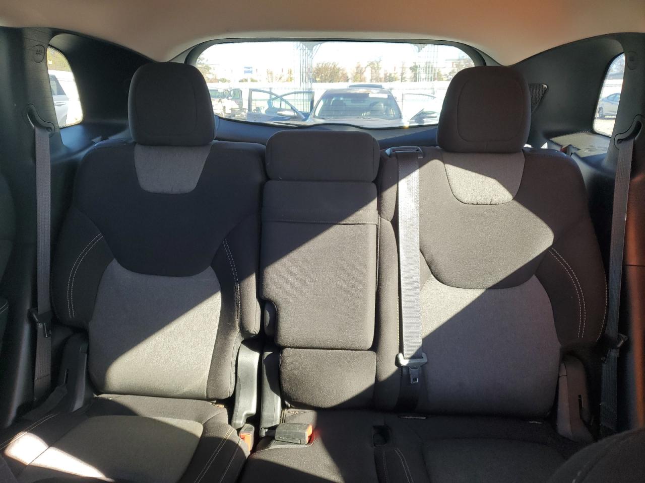 2018 Jeep Cherokee Latitude VIN: 1C4PJLCX4JD604666 Lot: 91784495