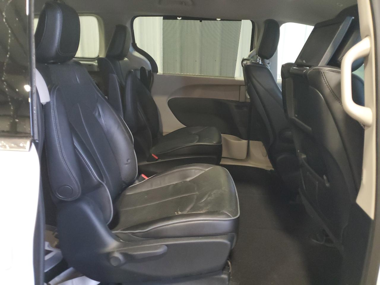 2018 Chrysler Pacifica Hybrid Limited VIN: 2C4RC1N79JR364564 Lot: 92807055