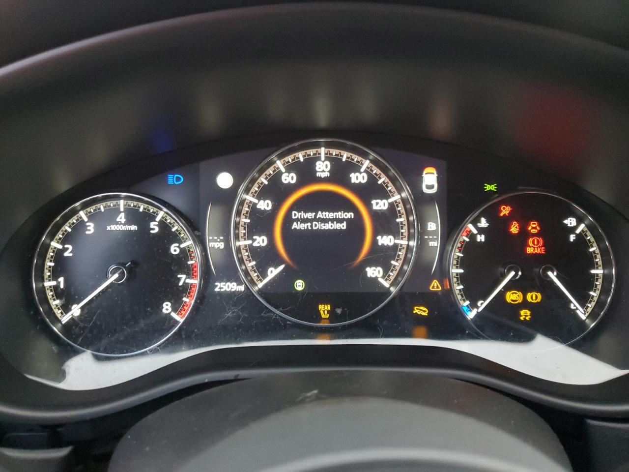 2025 Mazda Cx-30 Preferred VIN: 3MVDMBCM1SM858186 Lot: 92838635