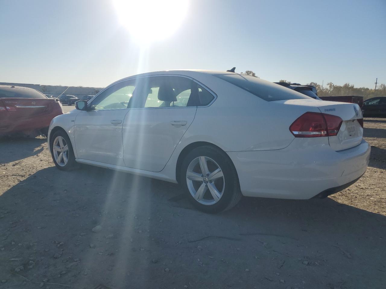 2015 Volkswagen Passat S white null gas 1VWAS7A38FC112596 photo #3