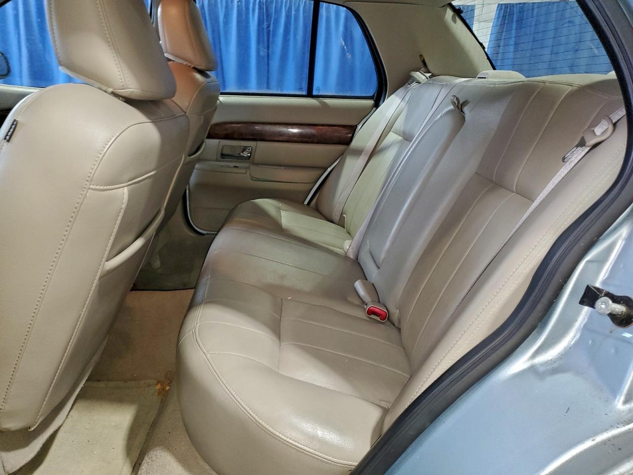 2010 Mercury Grand Marquis Ls VIN: 2MEBM7FV2AX627292 Lot: 94689235